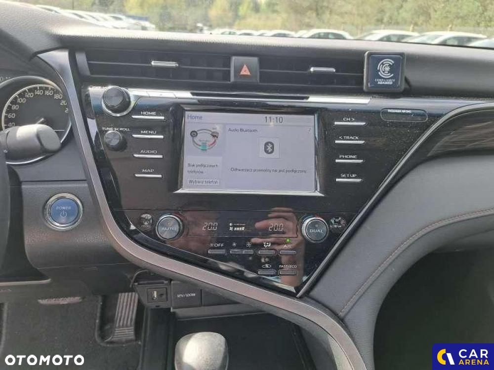 Toyota Camry - 20