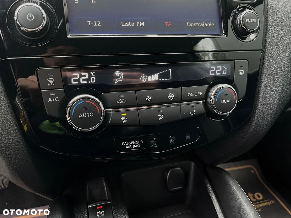 Nissan Qashqai 1.2 DIG-T N-Connecta - 29