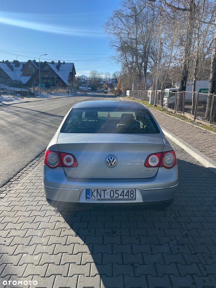 Volkswagen Passat 2.0 TDI 4Mot Trendline - 6