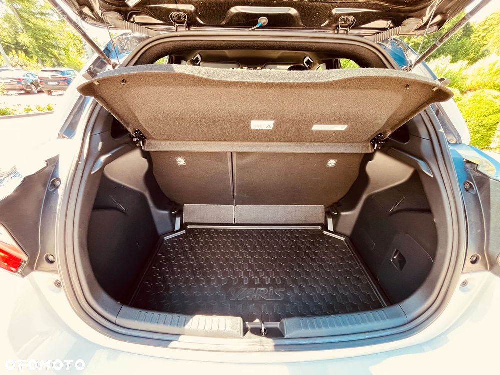 Toyota Yaris 1.5 VVT-i GR SPORT - 21