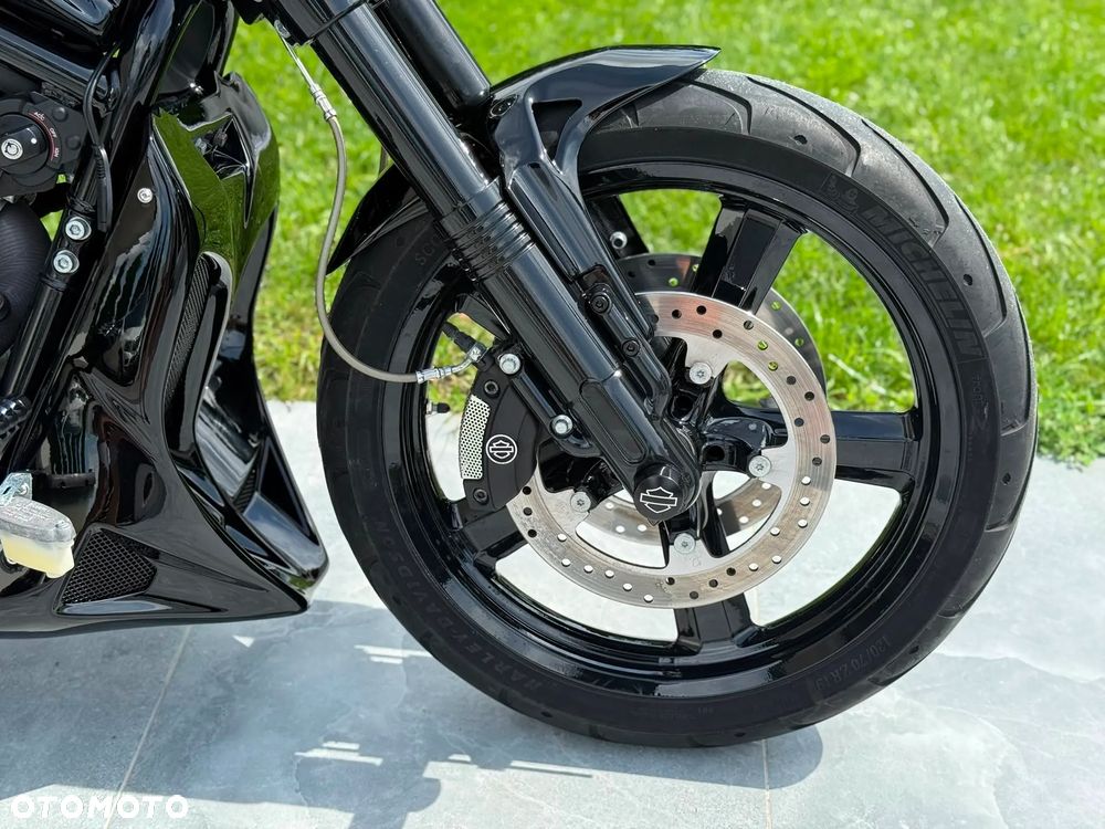 Harley-Davidson V-Rod Muscle - 19