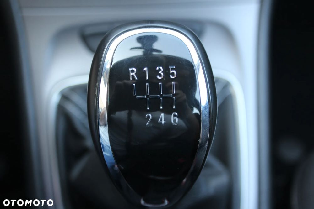 Opel Astra 1.6 D (CDTI) Dynamic - 25