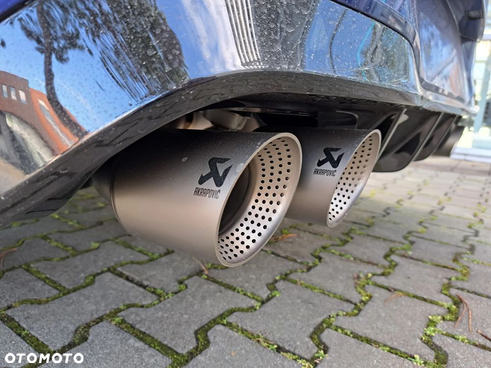 Volkswagen Golf VIII 2.0 TSI 4Motion R Black Edition DSG - 16