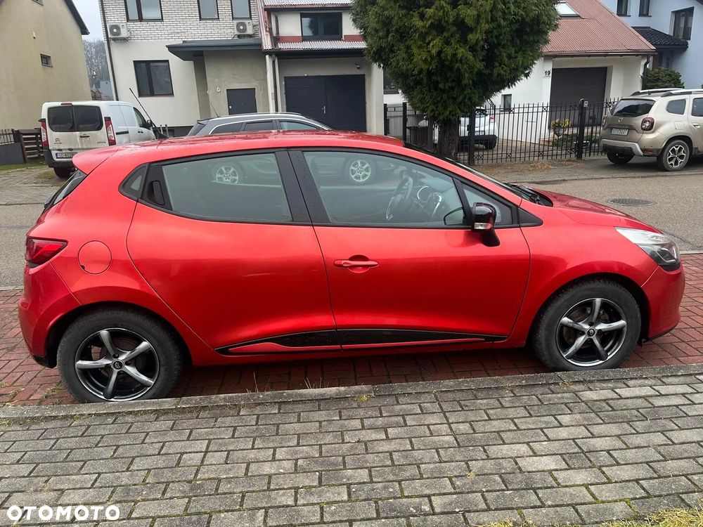 Renault Clio - 1