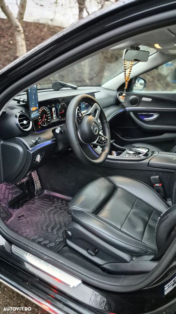 Mercedes-Benz E 220 d Aut. - 12