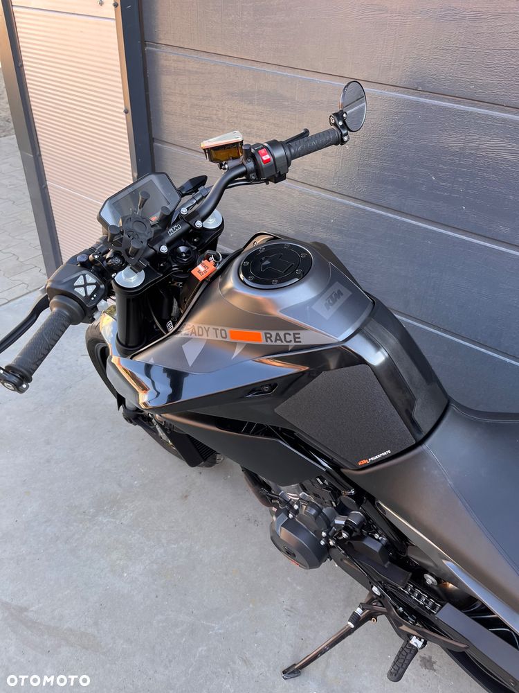 KTM Duke 790 - 29