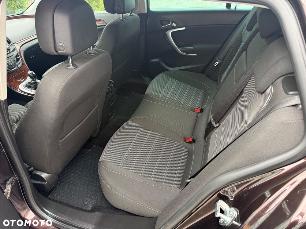 Opel Insignia - 22