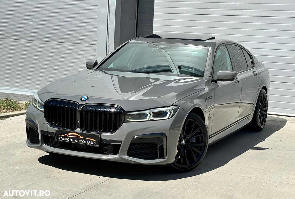BMW Seria 7 745e - 2