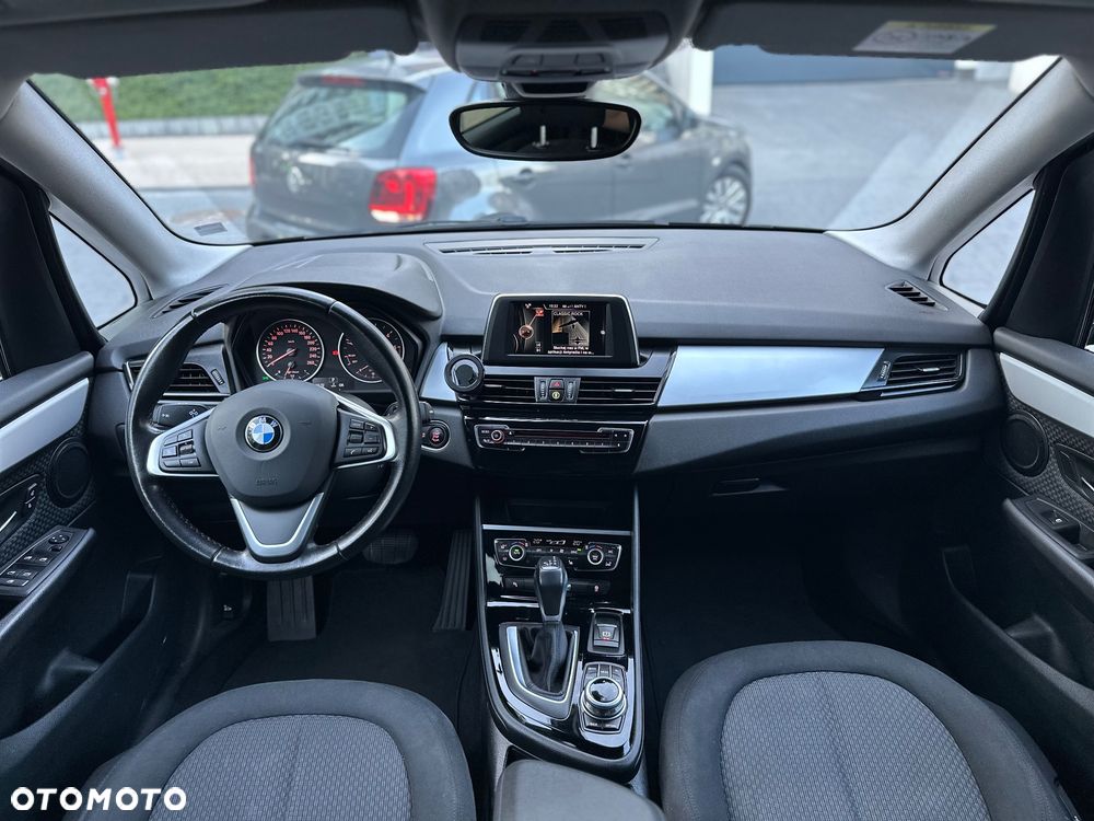 BMW Seria 2 218d Advantage - 15