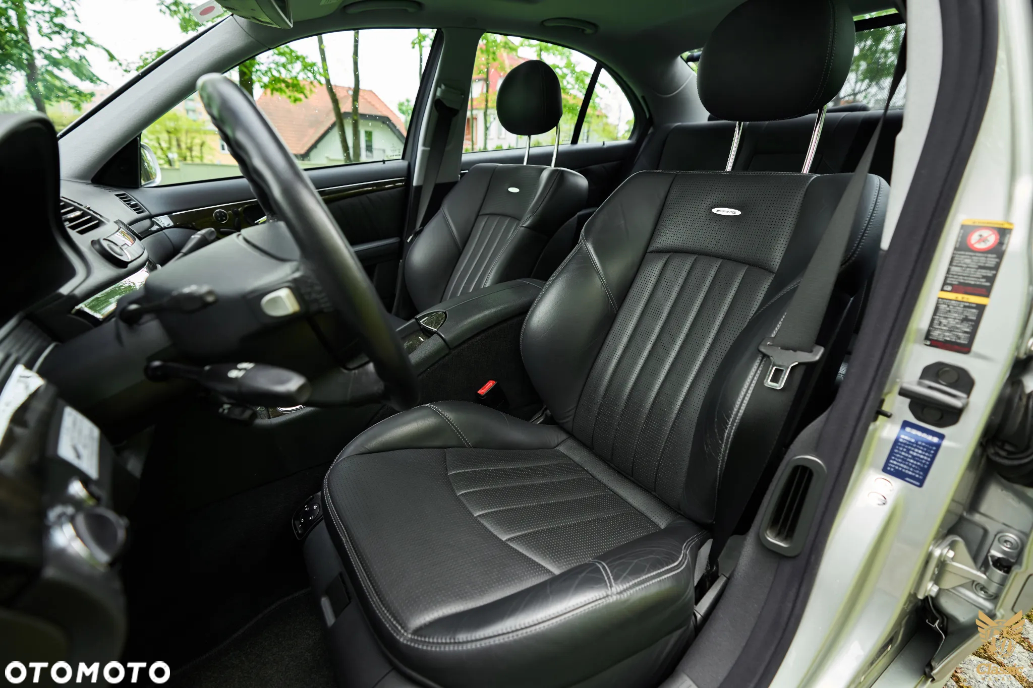 Mercedes-Benz Klasa E 55 AMG - 34
