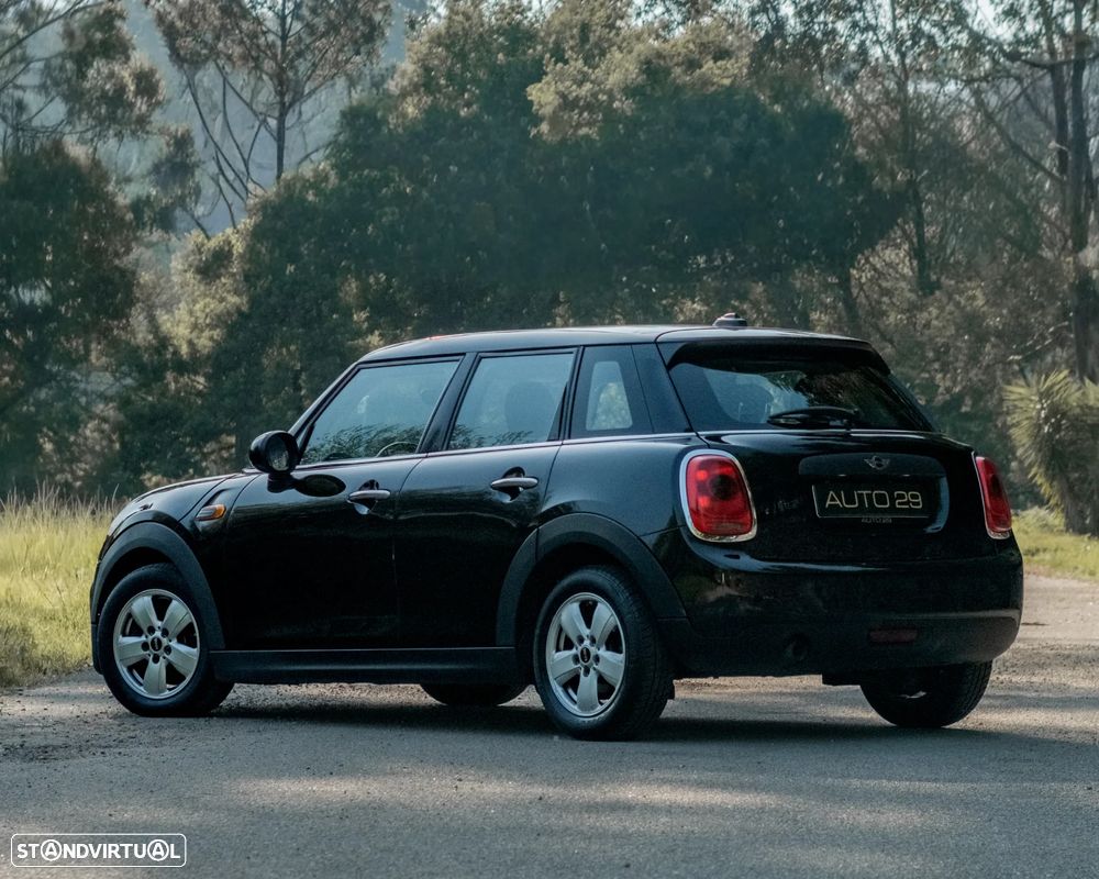 MINI 5 Portas Cooper D - 2