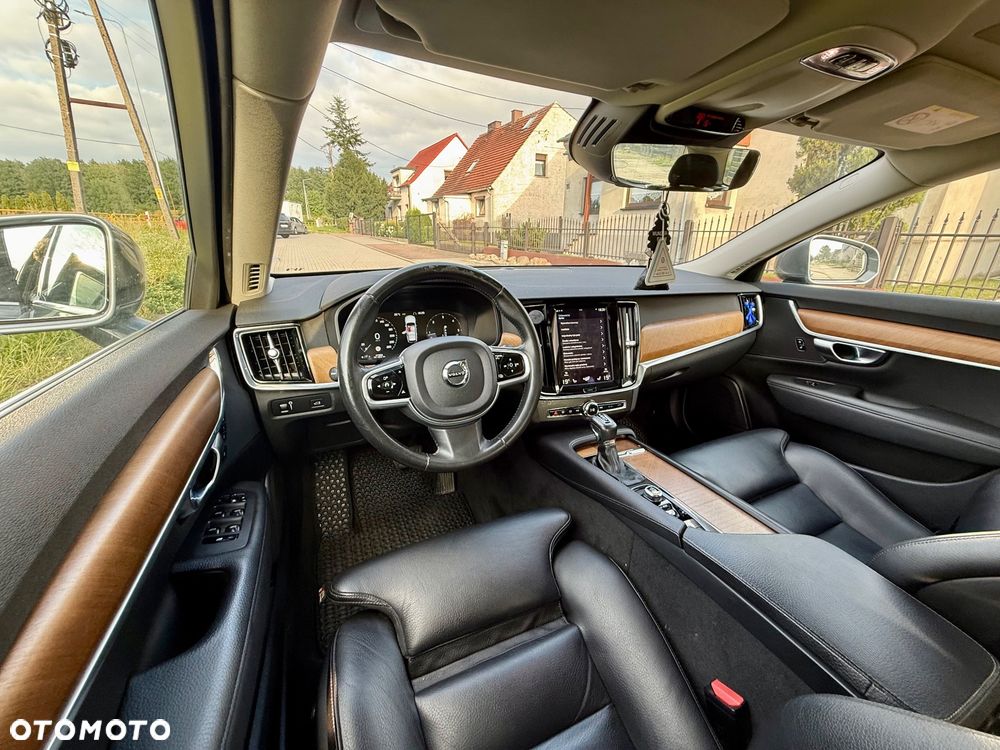Volvo V90 D5 AWD Geartronic Momentum - 25