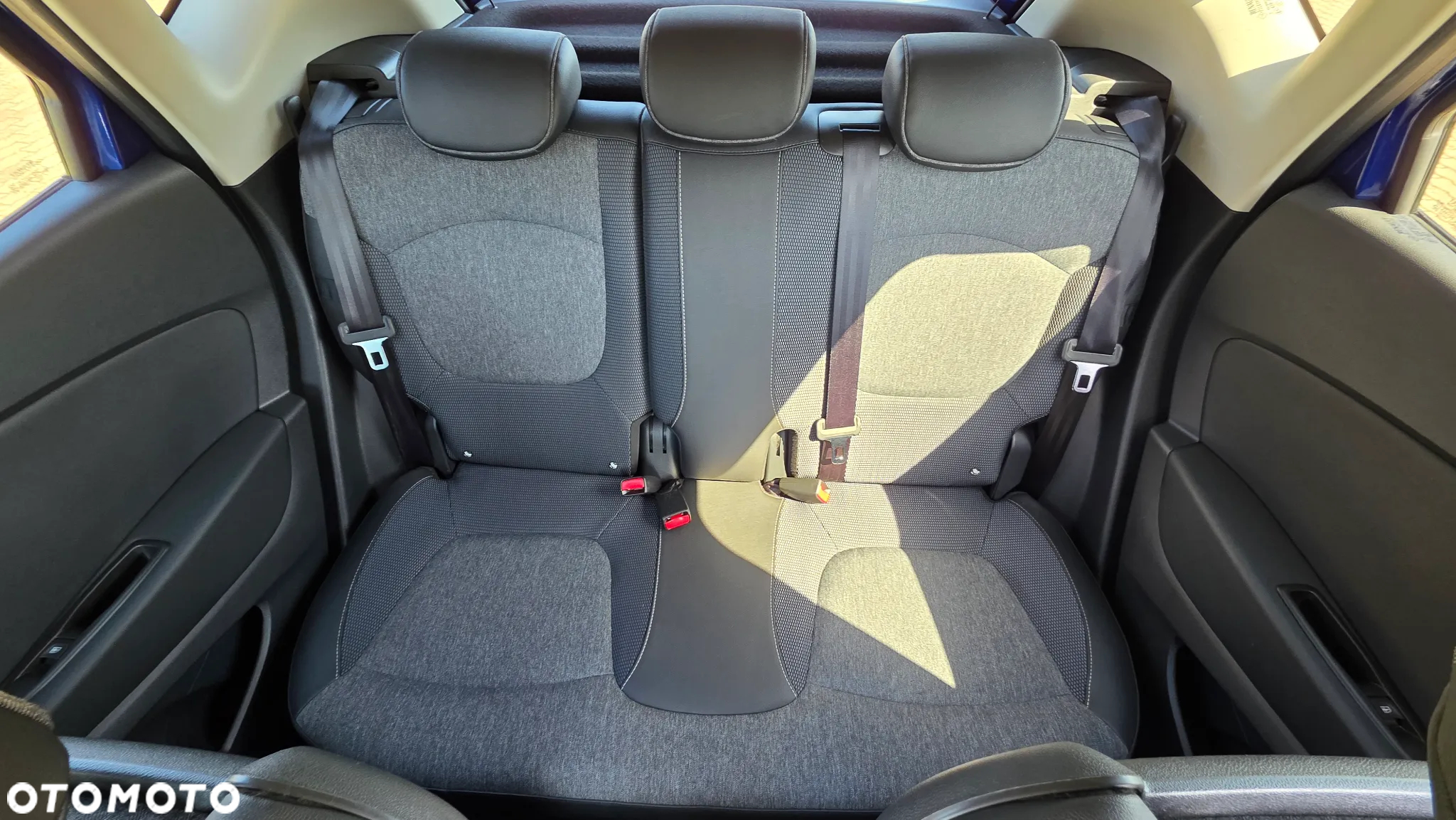 Renault Captur 1.3 Energy TCe Initiale Paris - 12