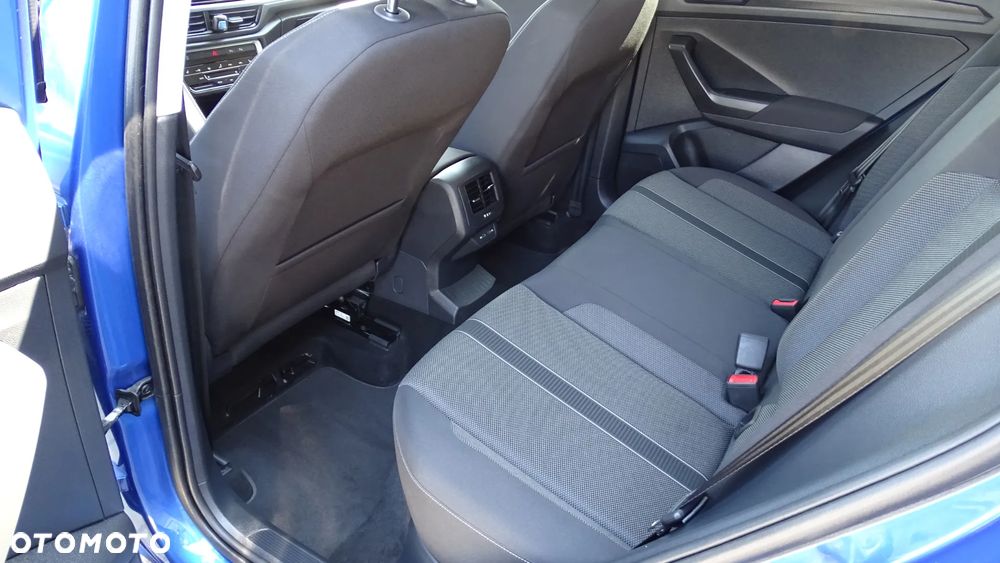 Volkswagen T-Roc 1.5 TSI Life - 28
