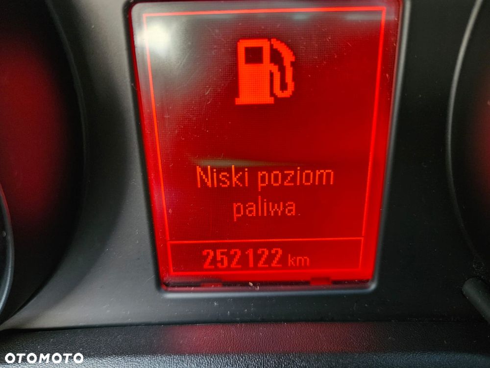 Opel Astra 1.6 CDTI Essentia - 19