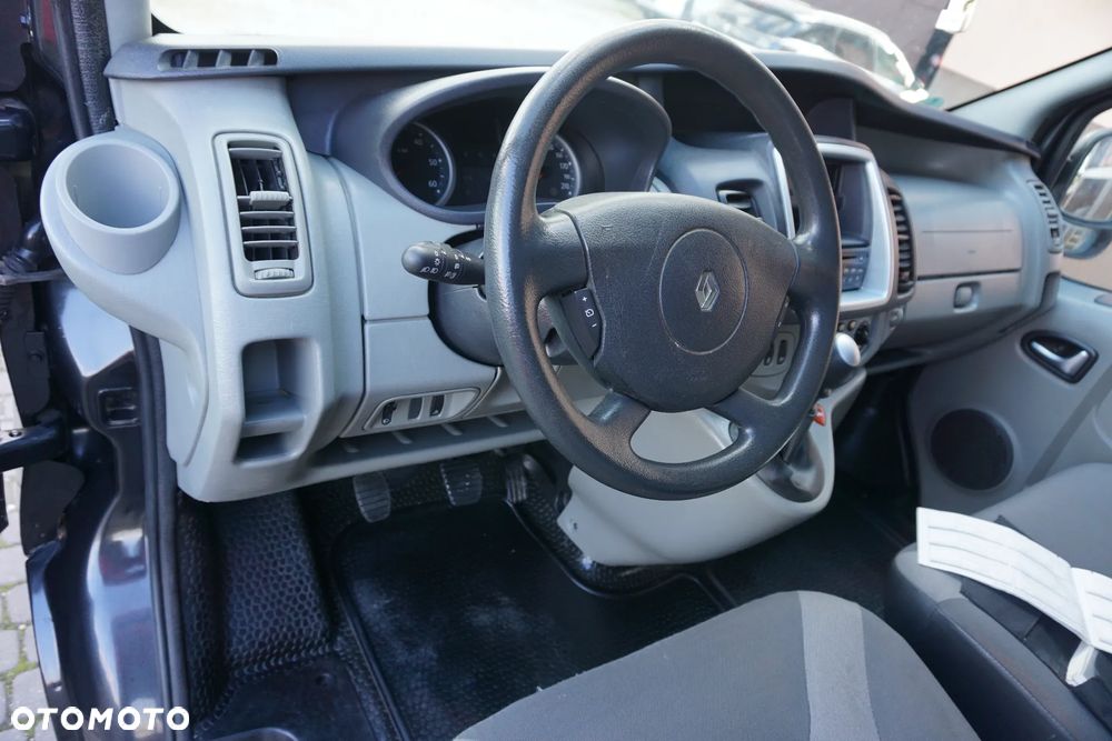 Renault Trafic 2.0 dCi 115 Grand Passenger Expression - 32