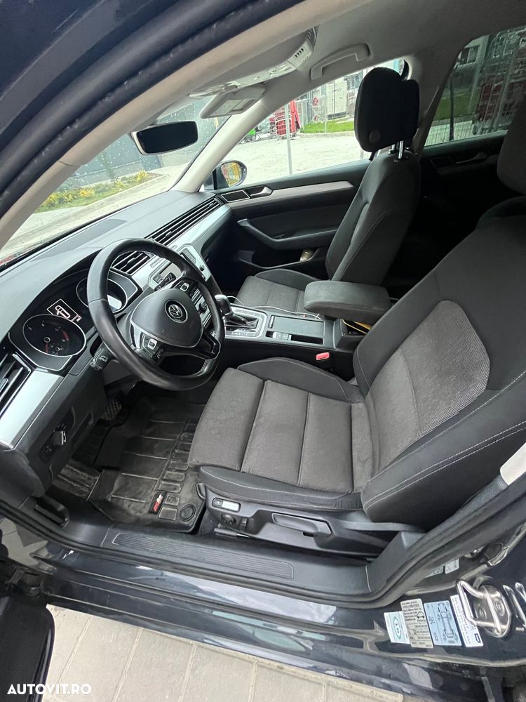 Volkswagen Passat 2.0 TDI DSG Comfortline - 10