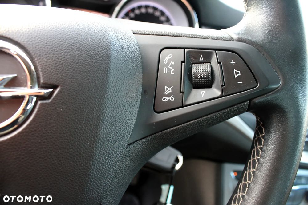 Opel Astra 1.4 Turbo Innovation - 18