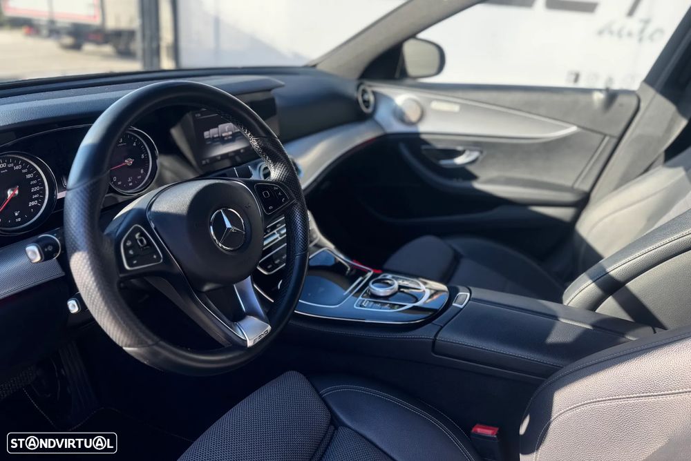 Mercedes-Benz E 220 d T 9G-TRONIC AMG Line - 31