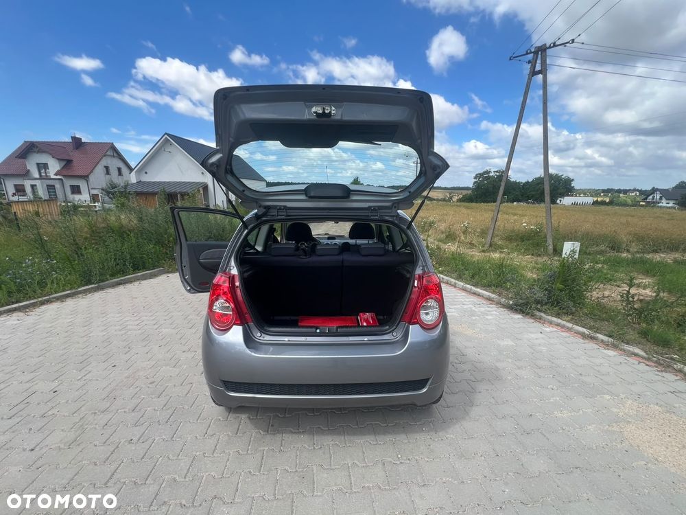 Chevrolet Aveo - 8