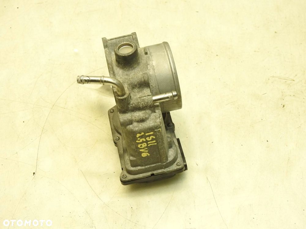 PRZEPUSTNICA LEXUS IS250 II 22030-31020 7L19 03126 - 7