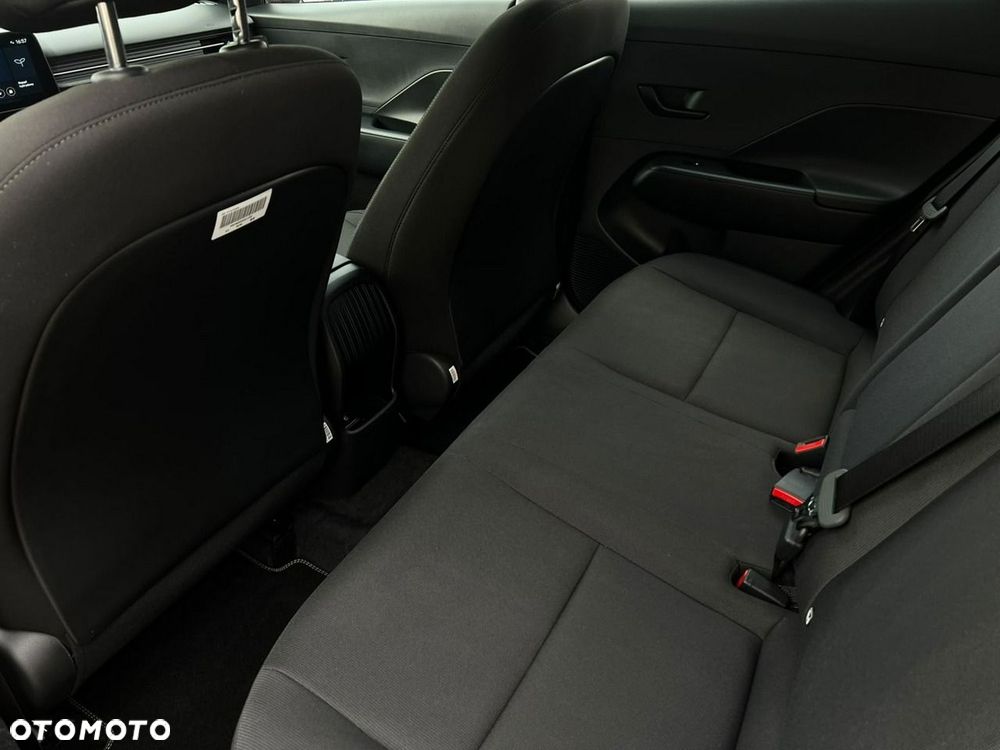 Hyundai Kona - 12