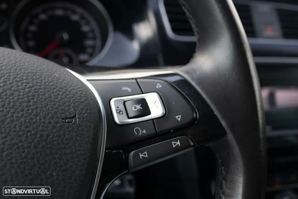 VW Golf Variant 1.6 TDi Highline - 26