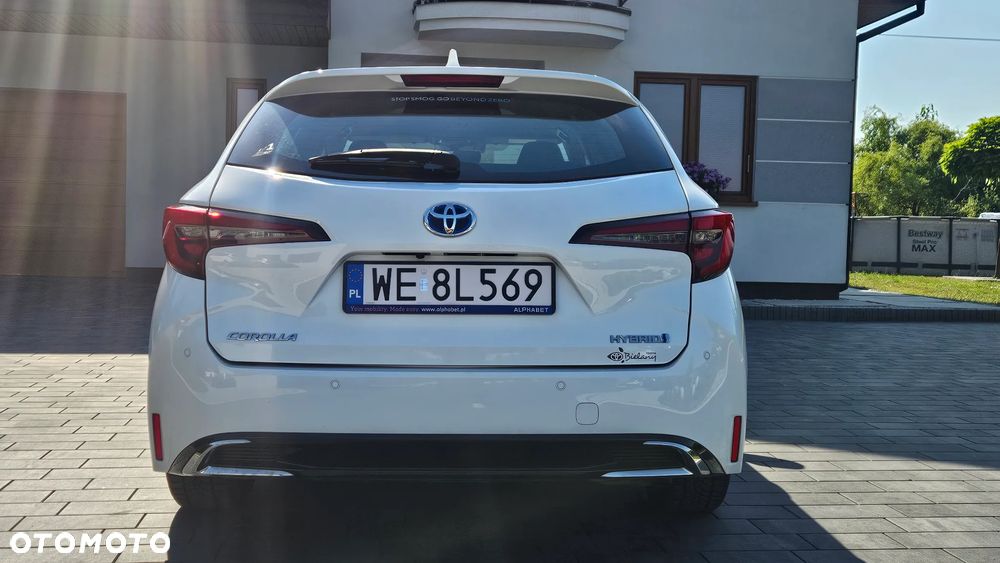 Toyota Corolla 1.8 Hybrid Comfort - 22