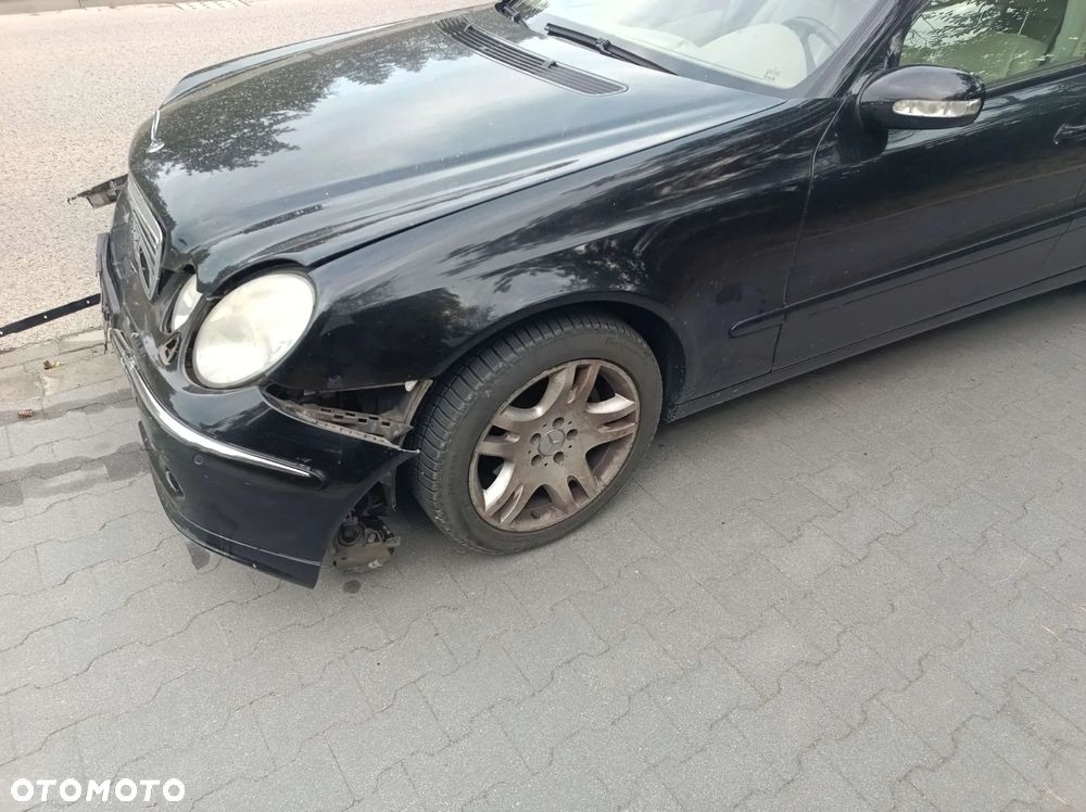 Mercedes-Benz Klasa E ver-350-4--matic - 15