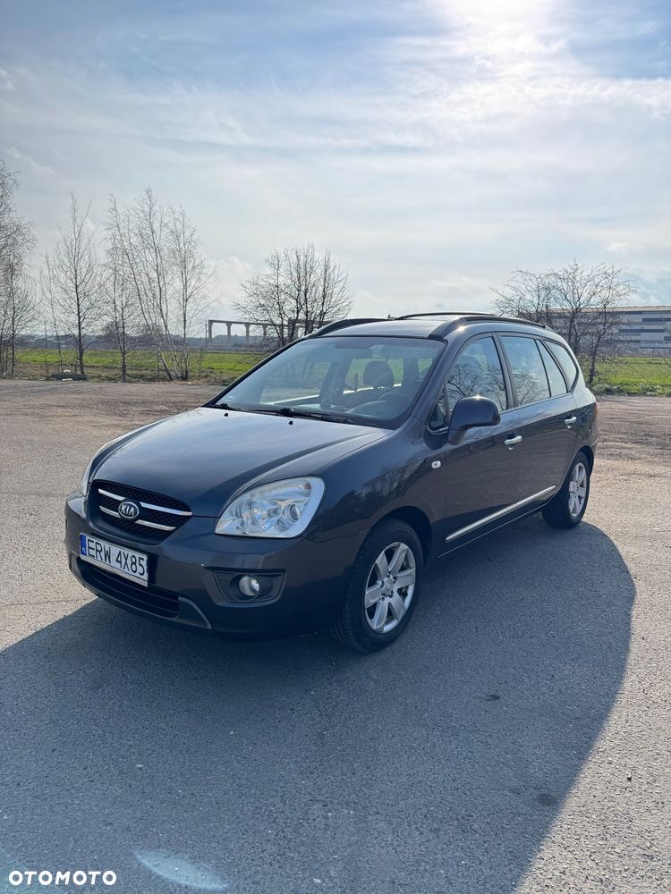 Kia Carens 2.0 CVVT EX - 1