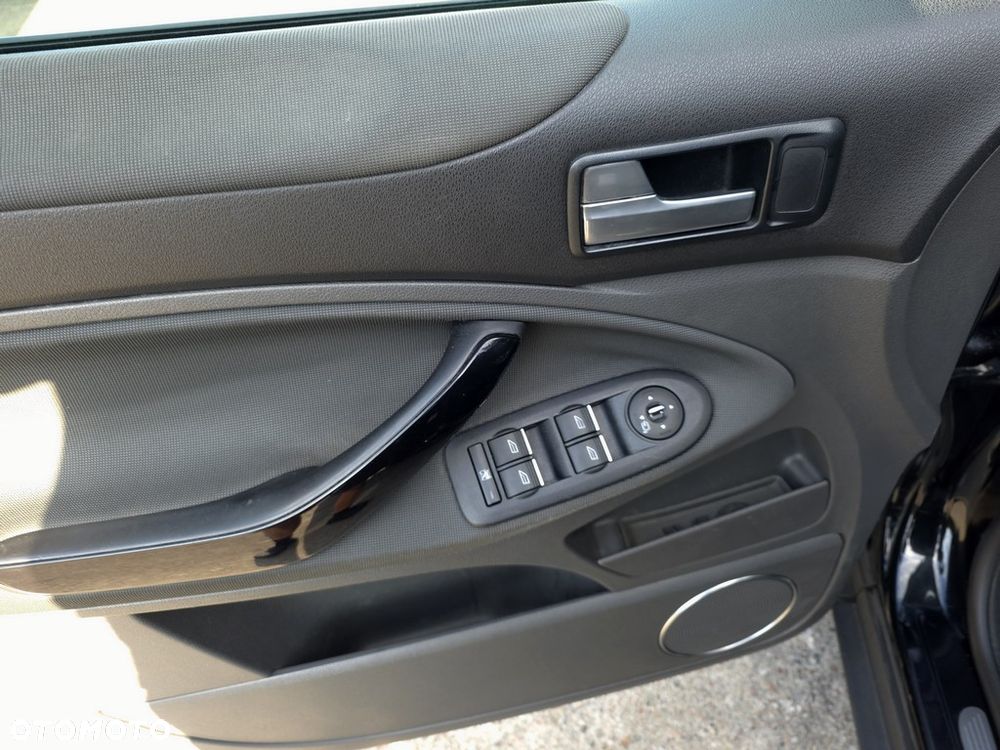 Ford Kuga 2.0 TDCi Titanium - 25