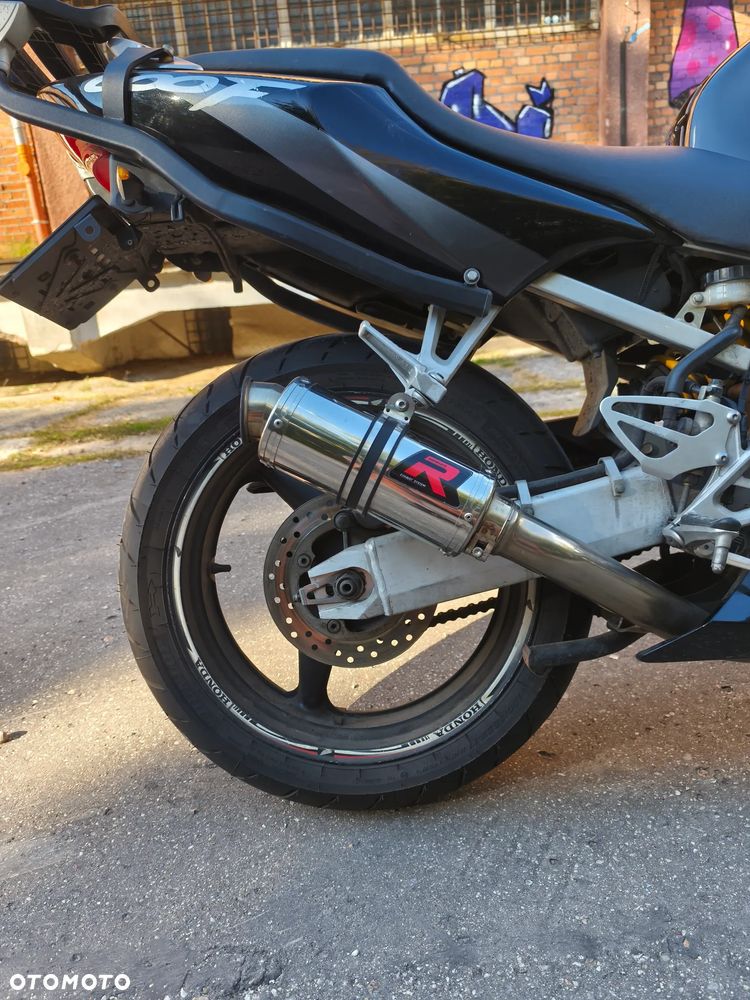 Honda CBR - 7