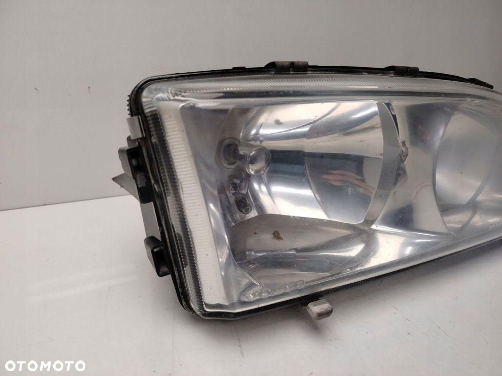 volvo c70 i lift reflektor lampa prawy przód prawa przednia - 2