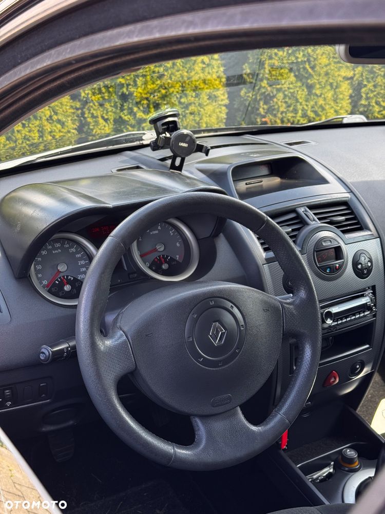 Renault Megane 1.6 16V Confort Privilege - 13