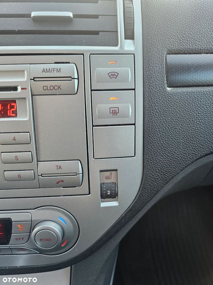 Ford Kuga 2.0 TDCi 4x4 Titanium - 8
