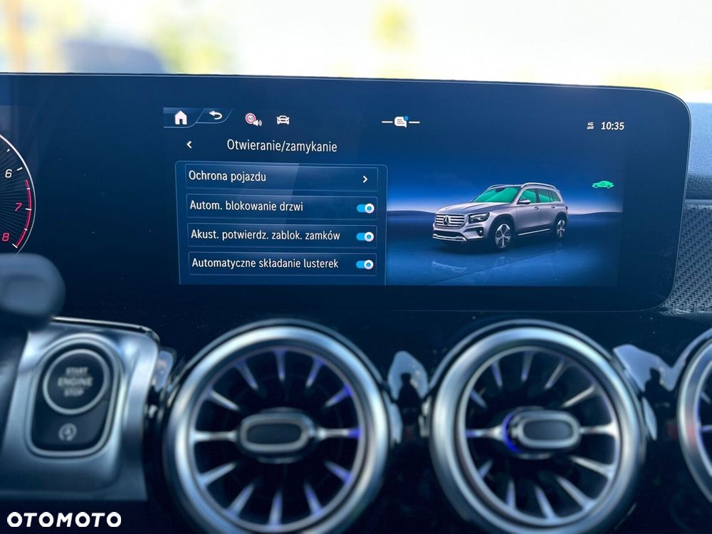 Mercedes-Benz GLB - 29