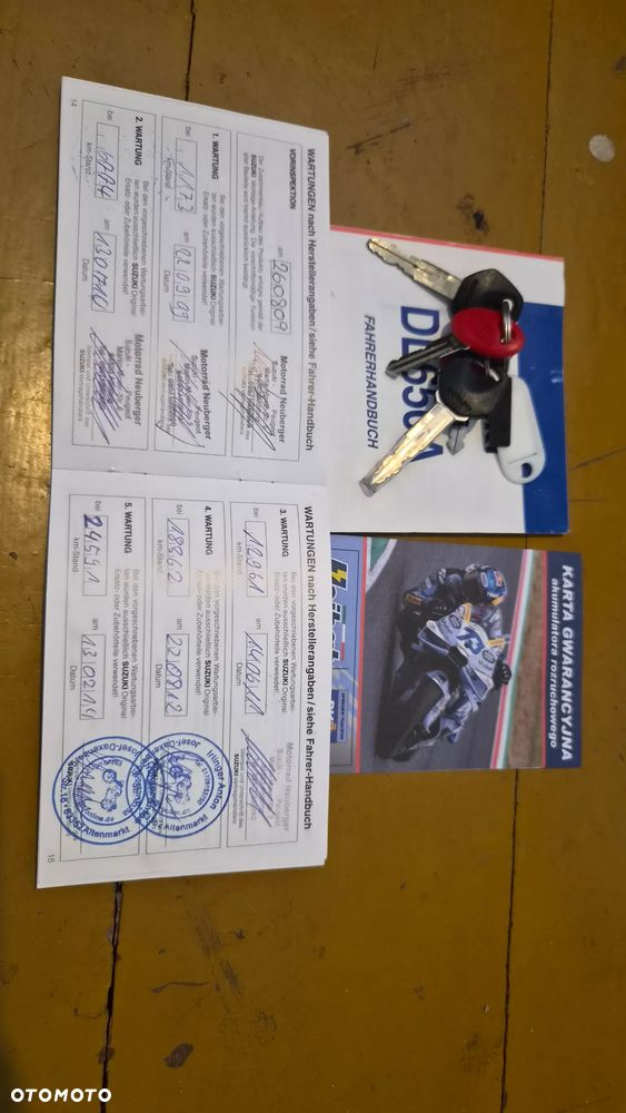 Suzuki V-STROM - 33