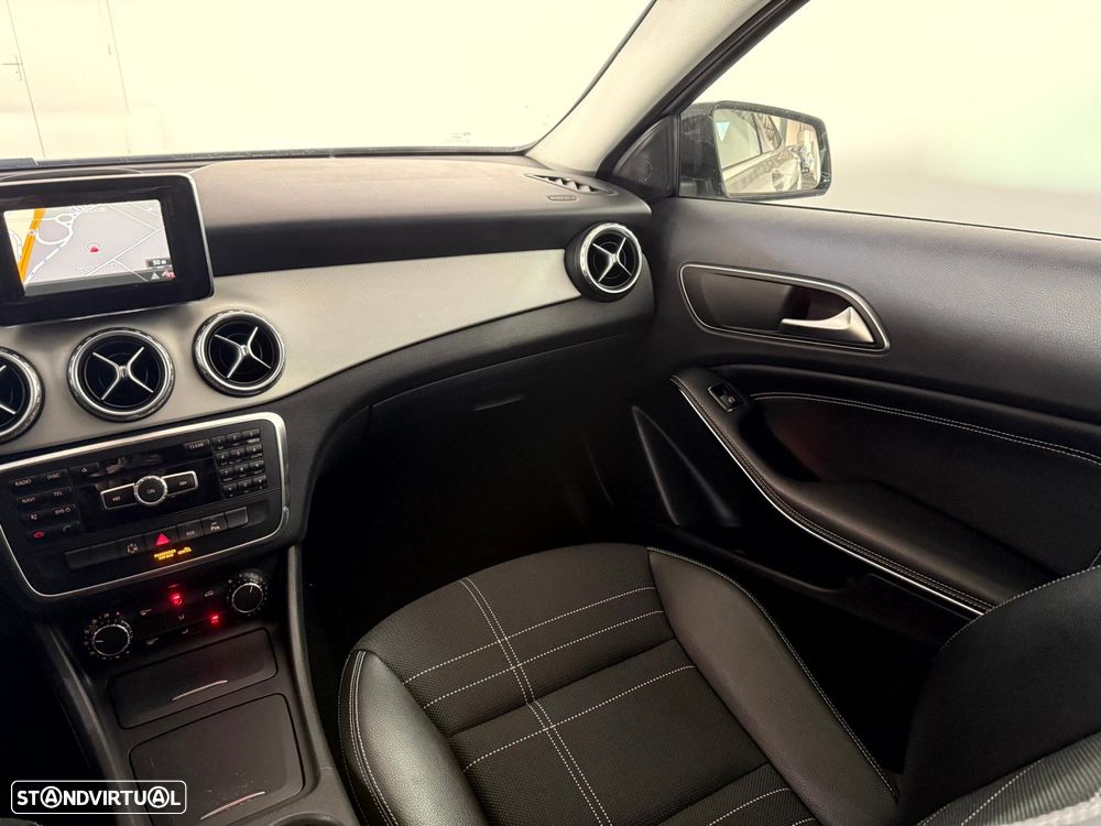 Mercedes-Benz GLA 200 CDi Urban Aut. - 20