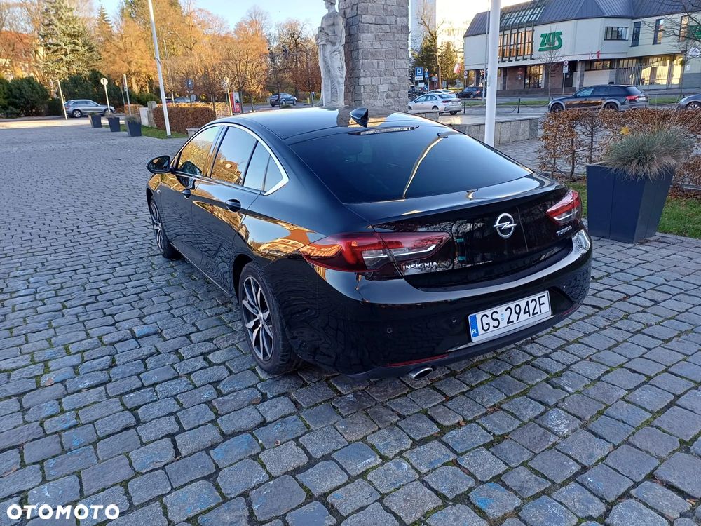 Opel Insignia 2.0 CDTI Innovation S&S - 2
