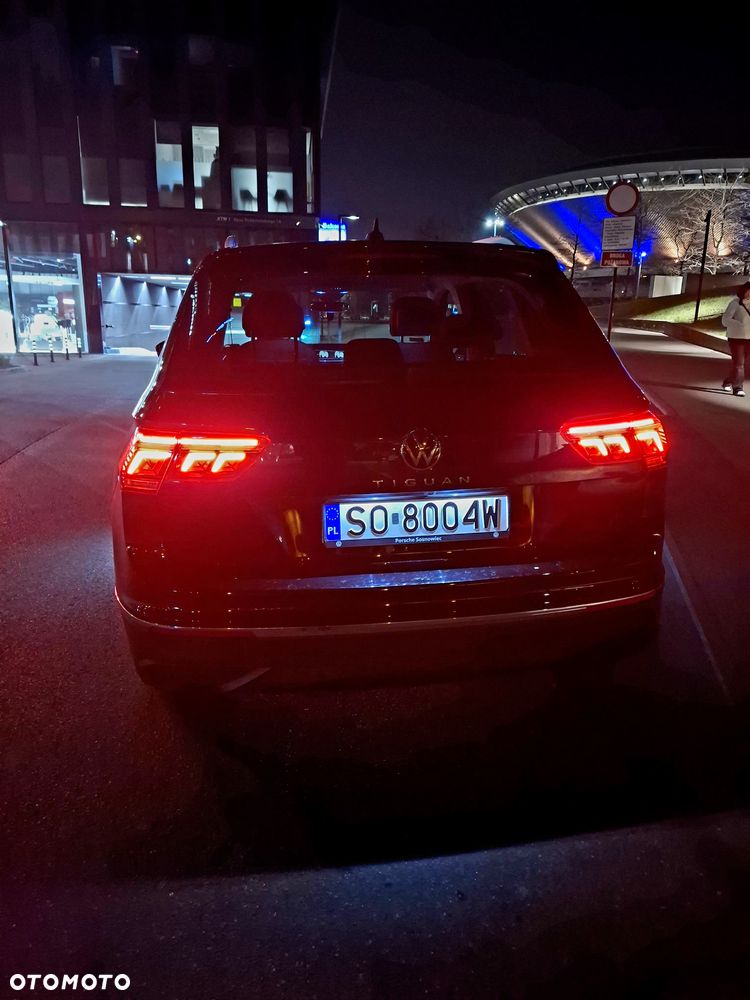 Volkswagen Tiguan - 16