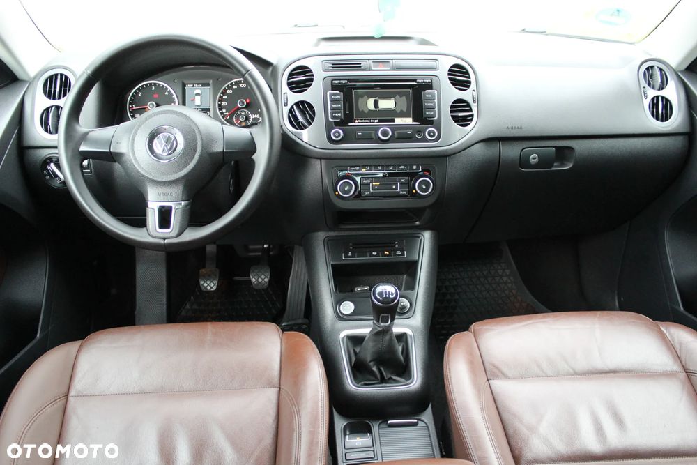 Volkswagen Tiguan 2.0 TDI DPF 4Motion Track & Style - 24