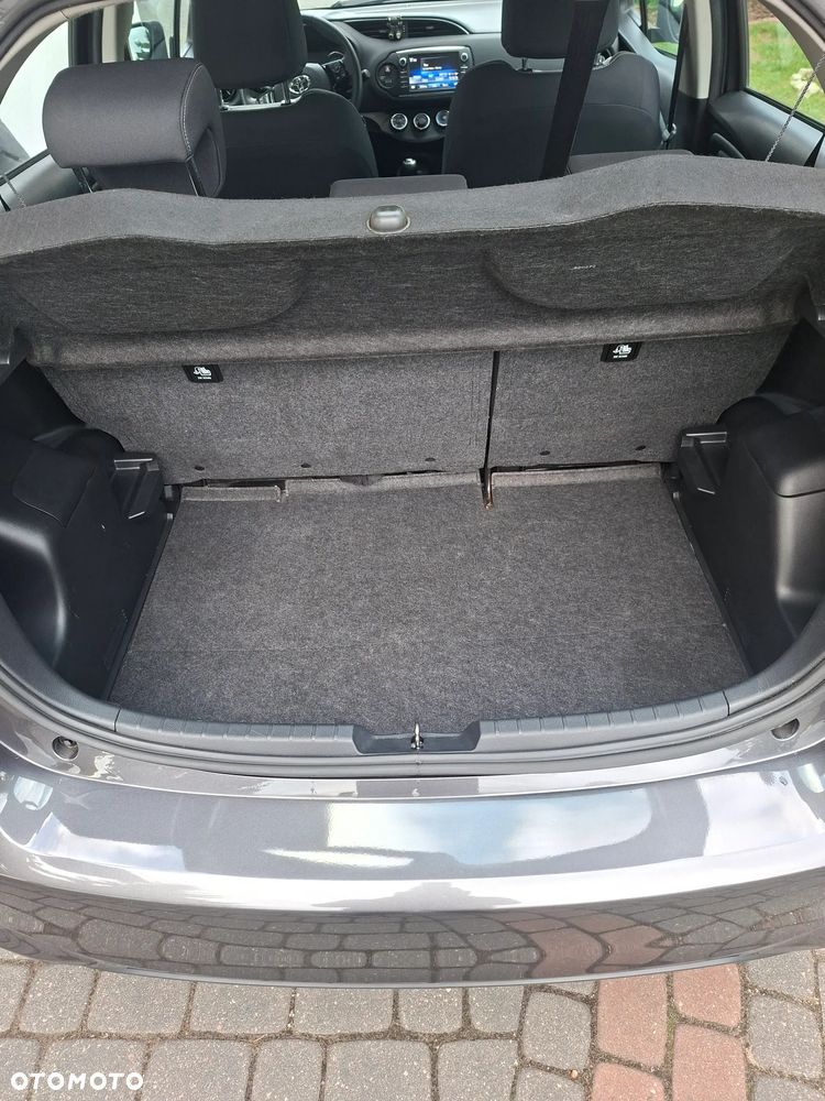 Toyota Yaris 1.5 Premium - 9