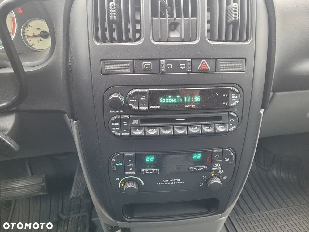 Chrysler Grand Voyager 2.8 CRD SE S&G - 17