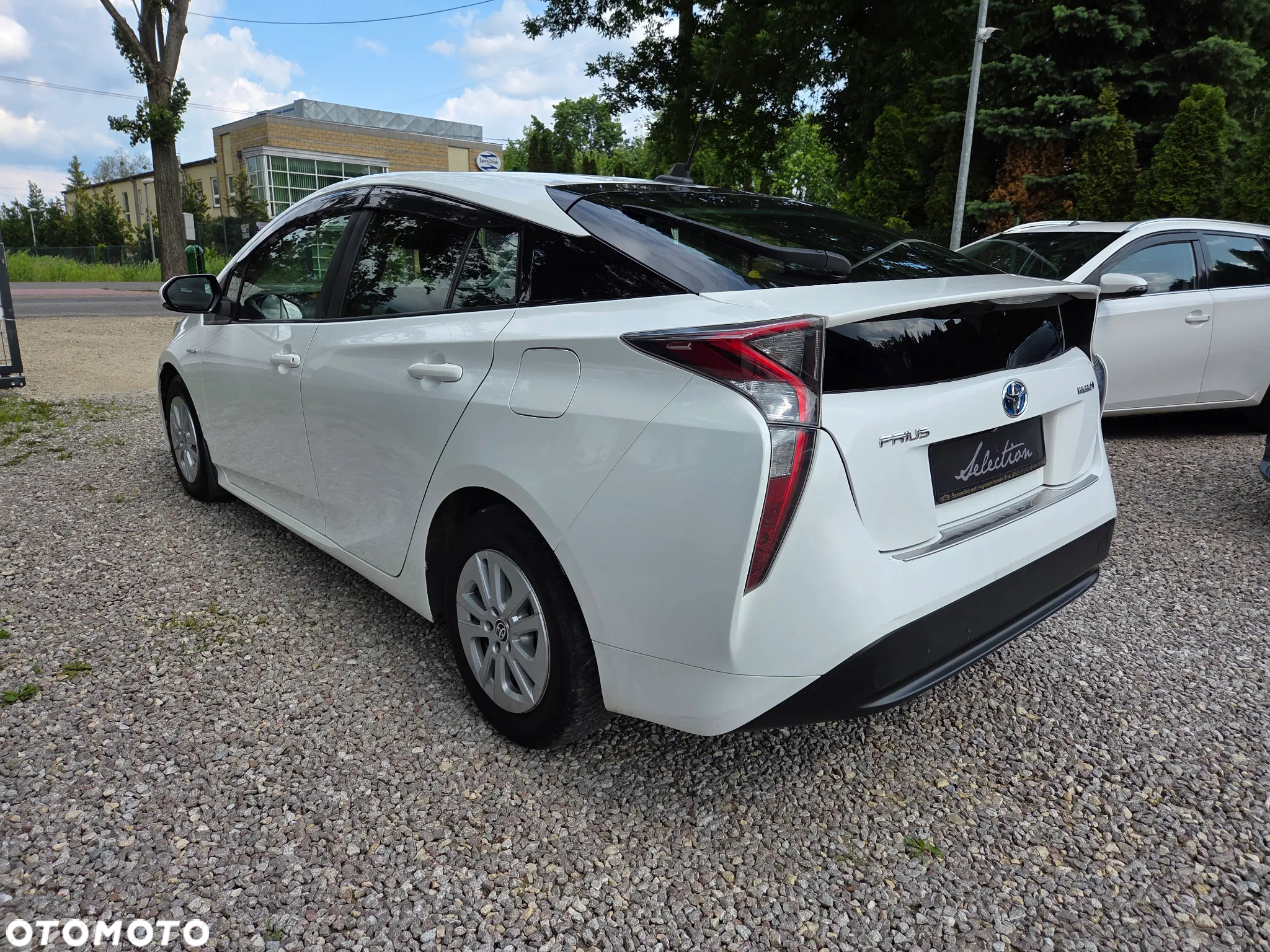 Toyota Prius 1.8 Hybrid Prestige - 6