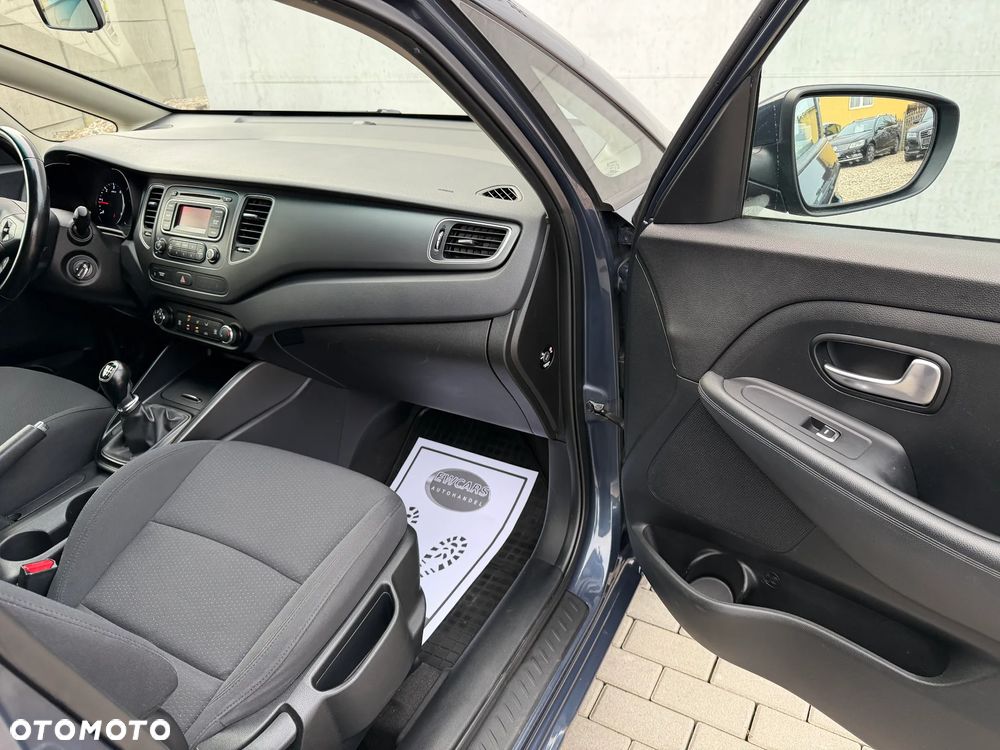 Kia Carens 1.7 CRDi XL 7os - 12