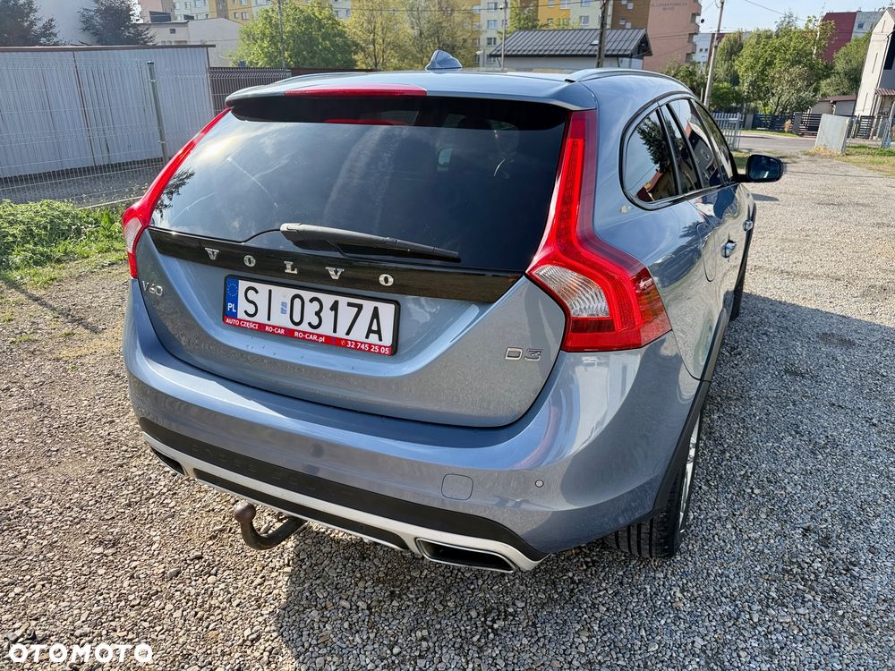 Volvo V60 Cross Country D3 Geartronic Momentum - 14