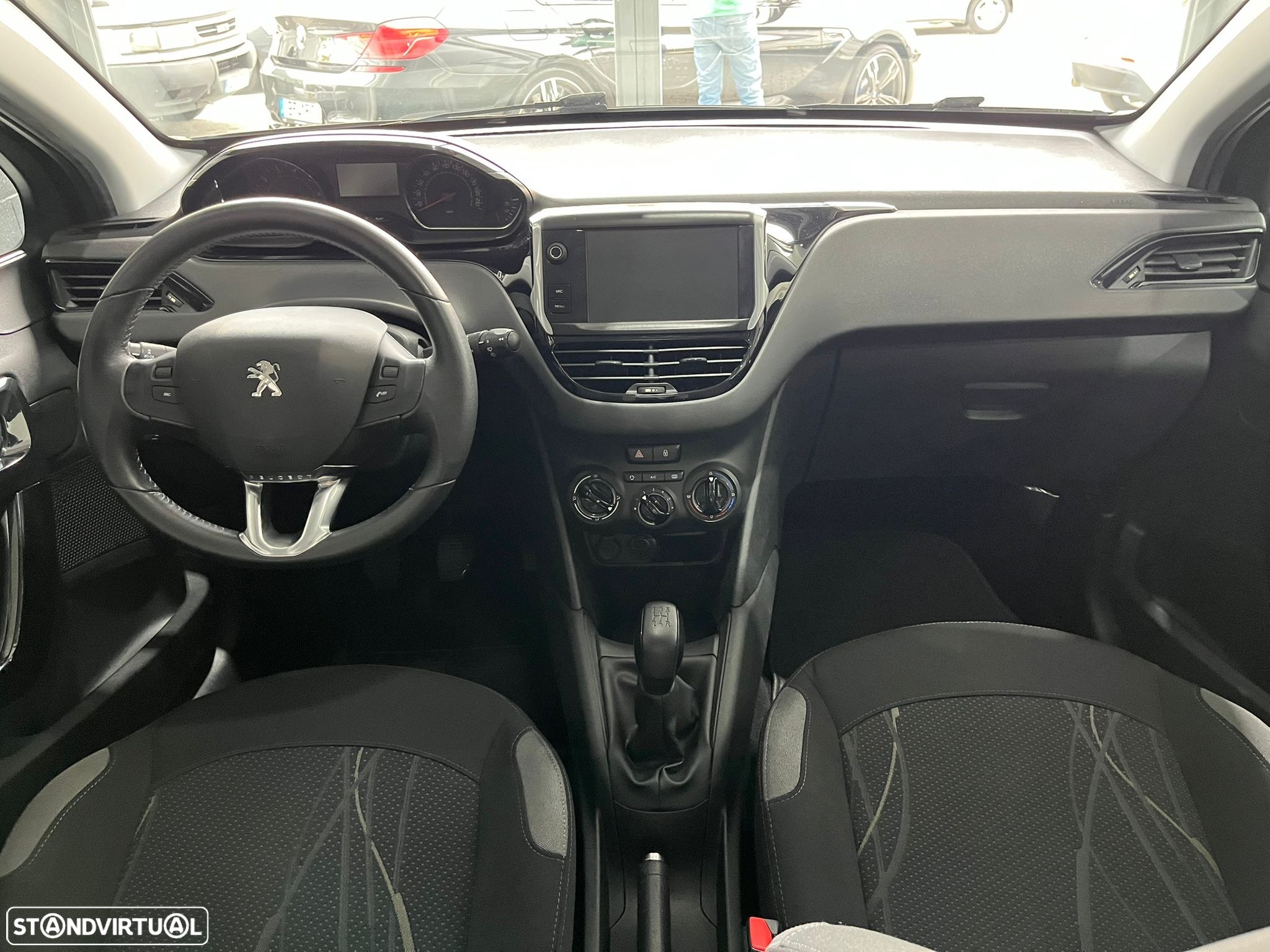 Peugeot 208 1.2 PureTech Active - 9