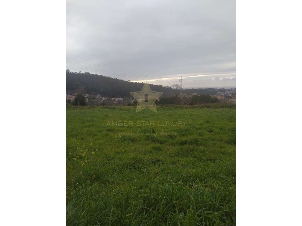Terreno com uma área total de 5900m2 numa zona residencial em Pousa... - Grande imagem: 3/5