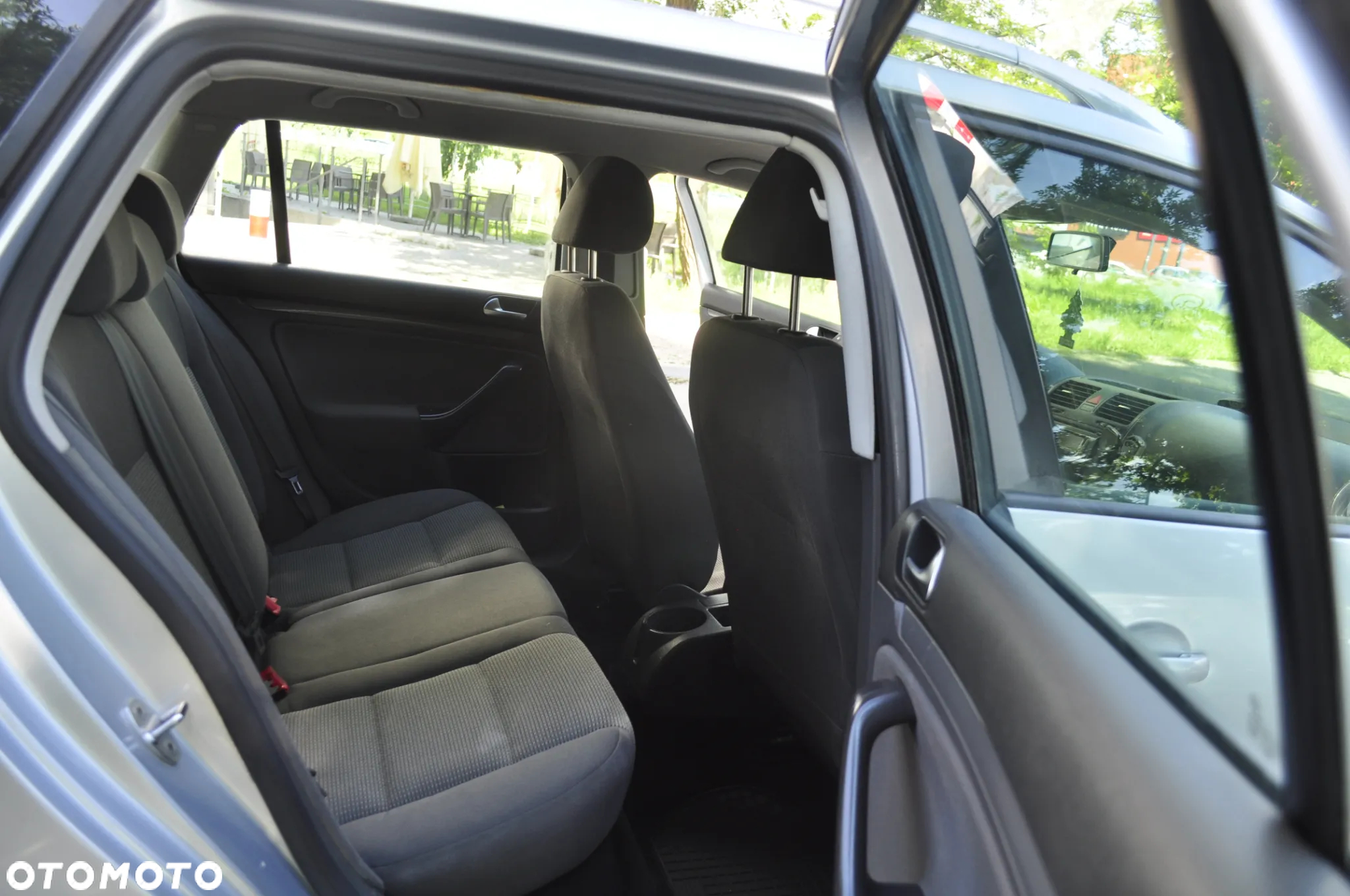 Volkswagen Golf - 11