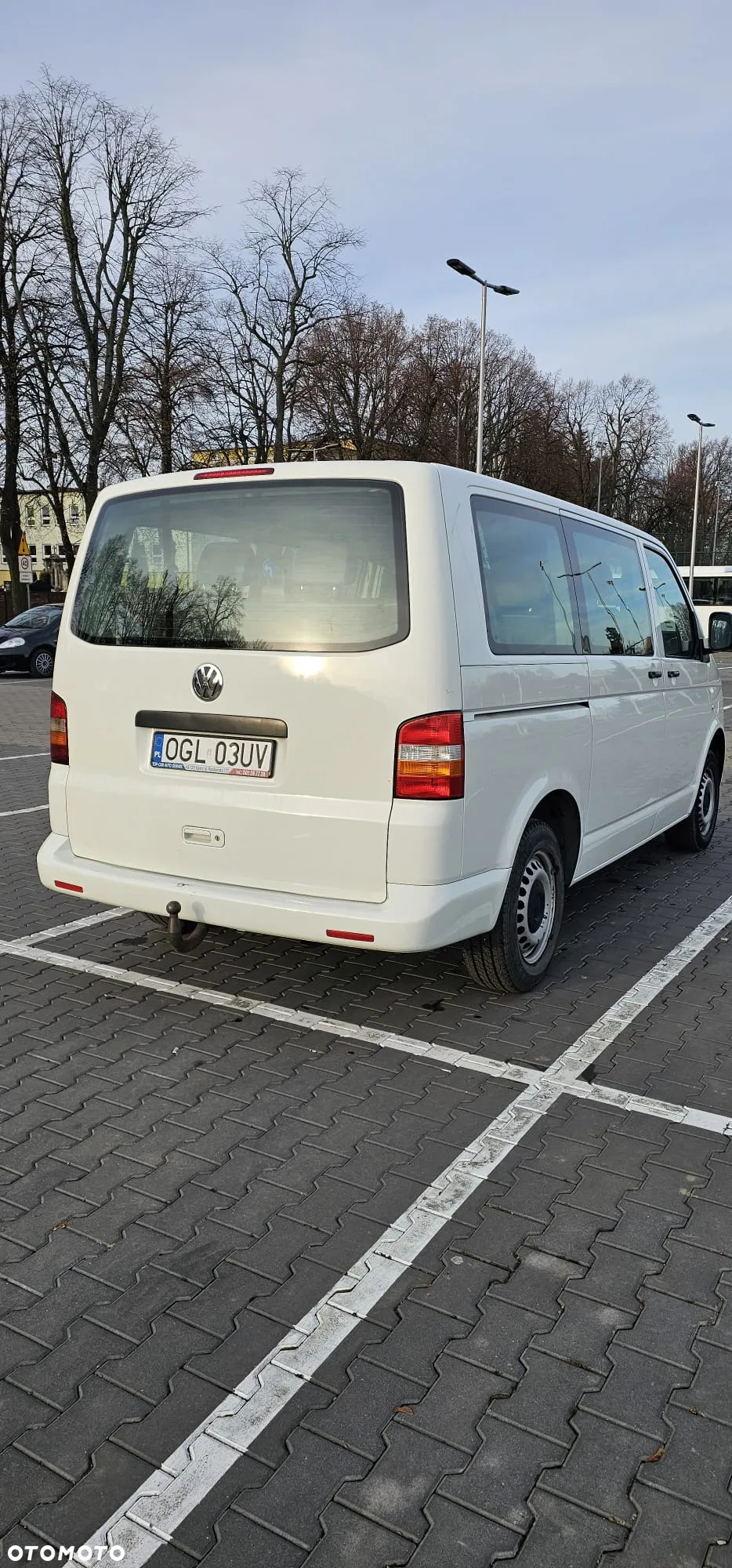 Volkswagen Caravelle - 3